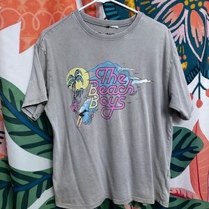 beach boys logo tee - no tag